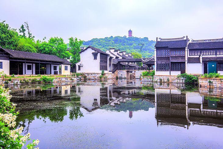 平安春运|大理市警方启动春运勤务模式 全力做好火车站交通秩序管理